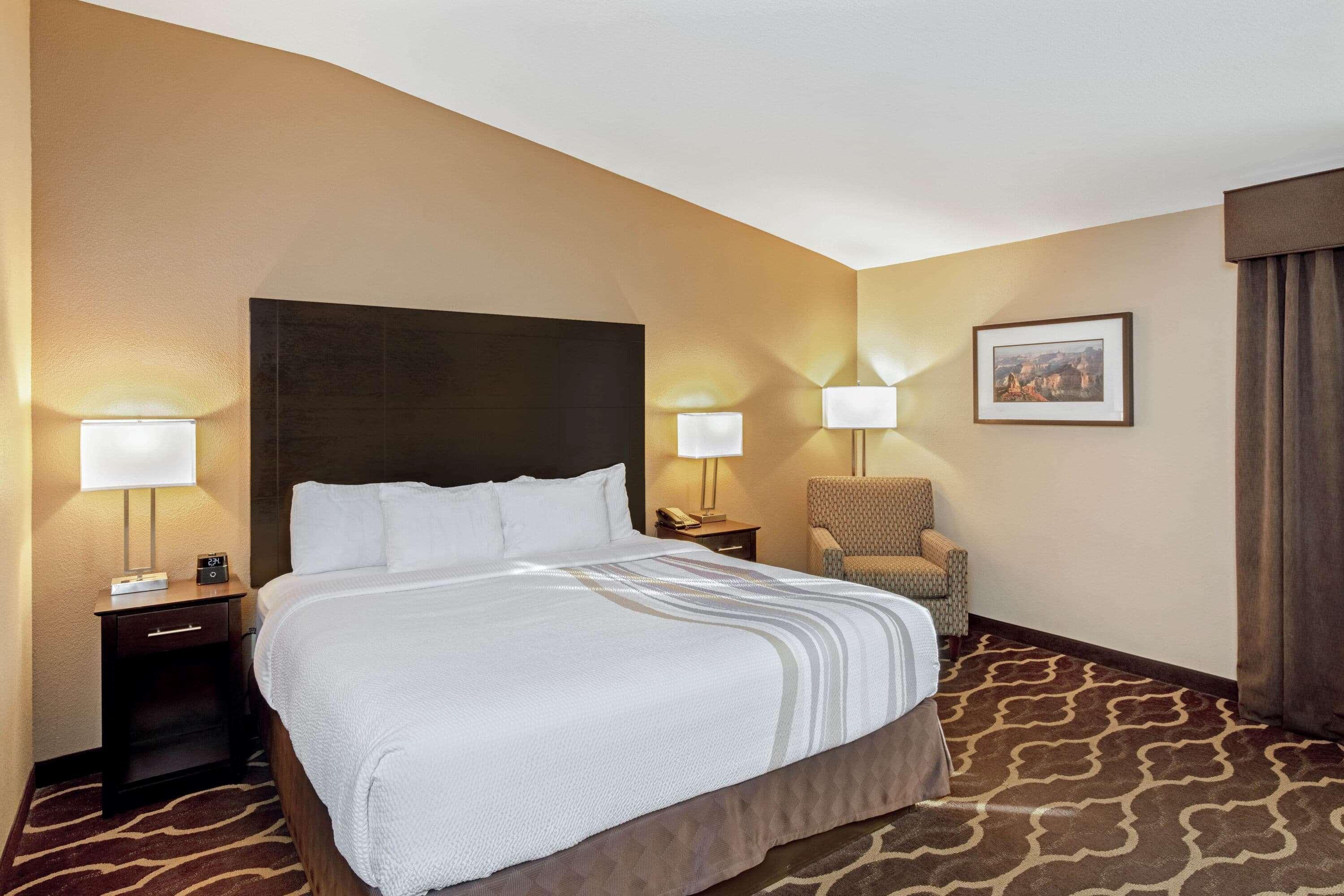 La Quinta Inn & Suites By Wyndham Lv Tropicana Stadium Las Vegas Dış mekan fotoğraf