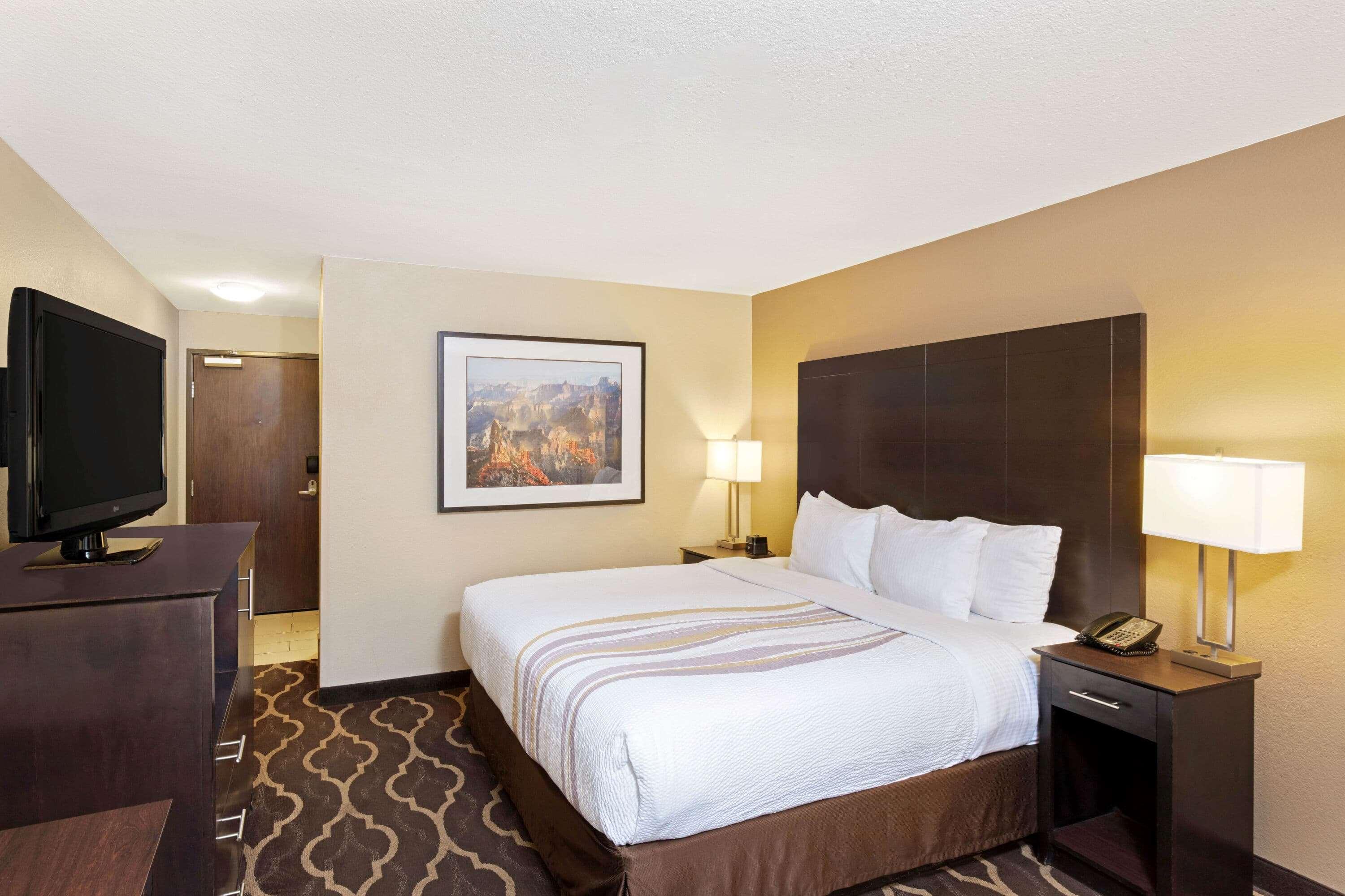 La Quinta Inn & Suites By Wyndham Lv Tropicana Stadium Las Vegas Dış mekan fotoğraf