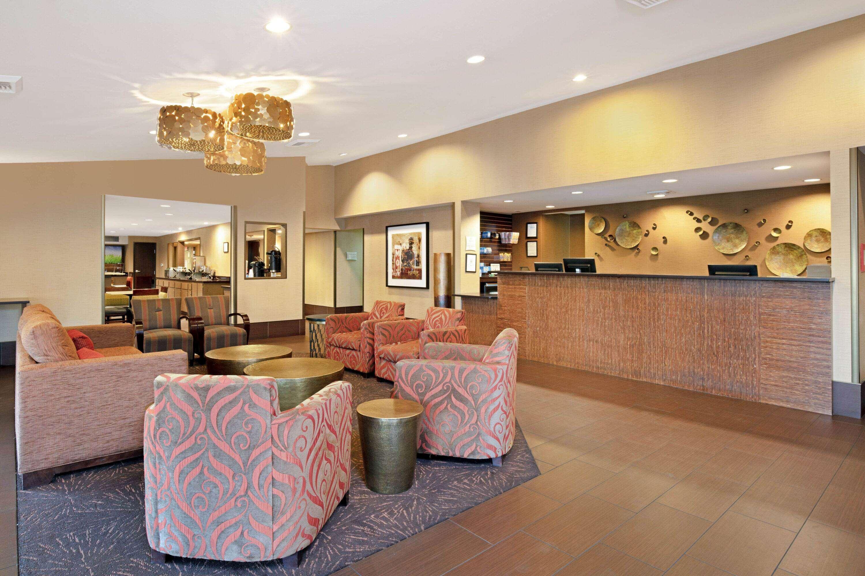 La Quinta Inn & Suites By Wyndham Lv Tropicana Stadium Las Vegas Dış mekan fotoğraf