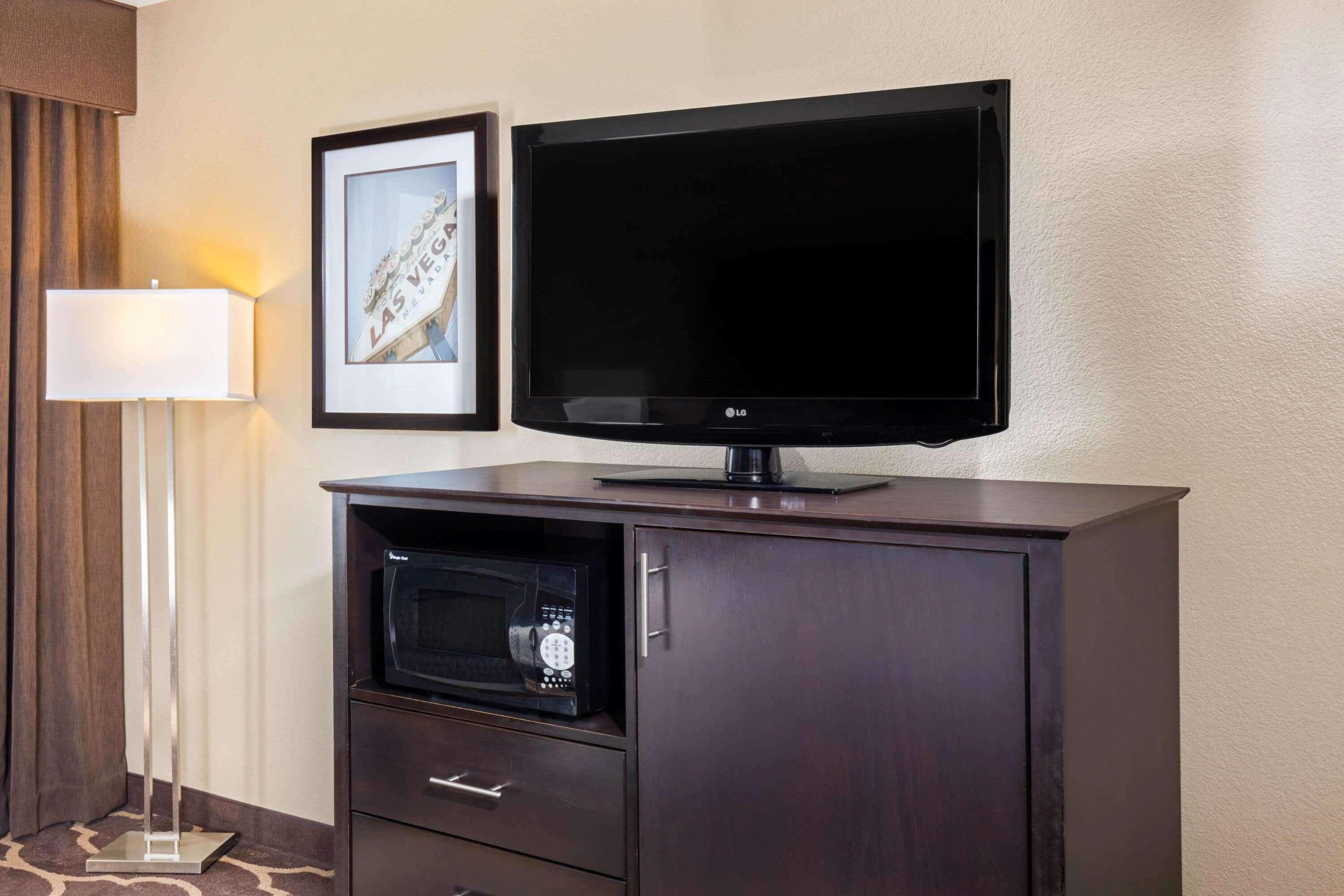 La Quinta Inn & Suites By Wyndham Lv Tropicana Stadium Las Vegas Dış mekan fotoğraf