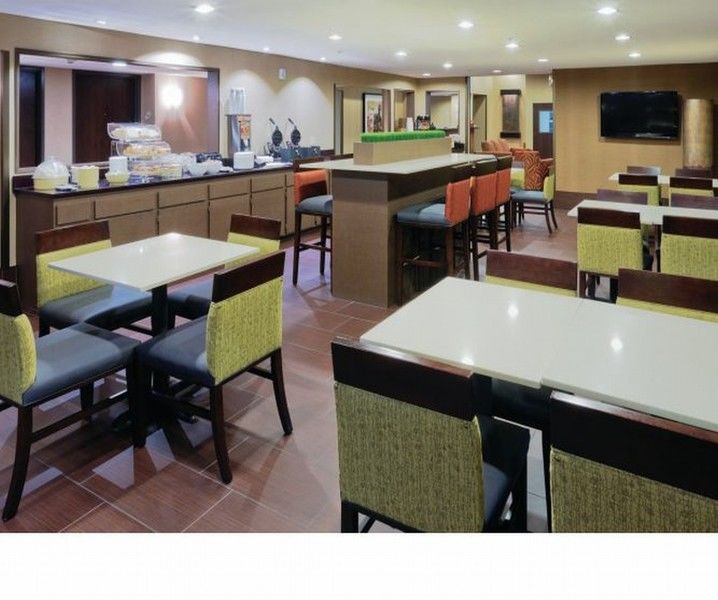 La Quinta Inn & Suites By Wyndham Lv Tropicana Stadium Las Vegas Dış mekan fotoğraf