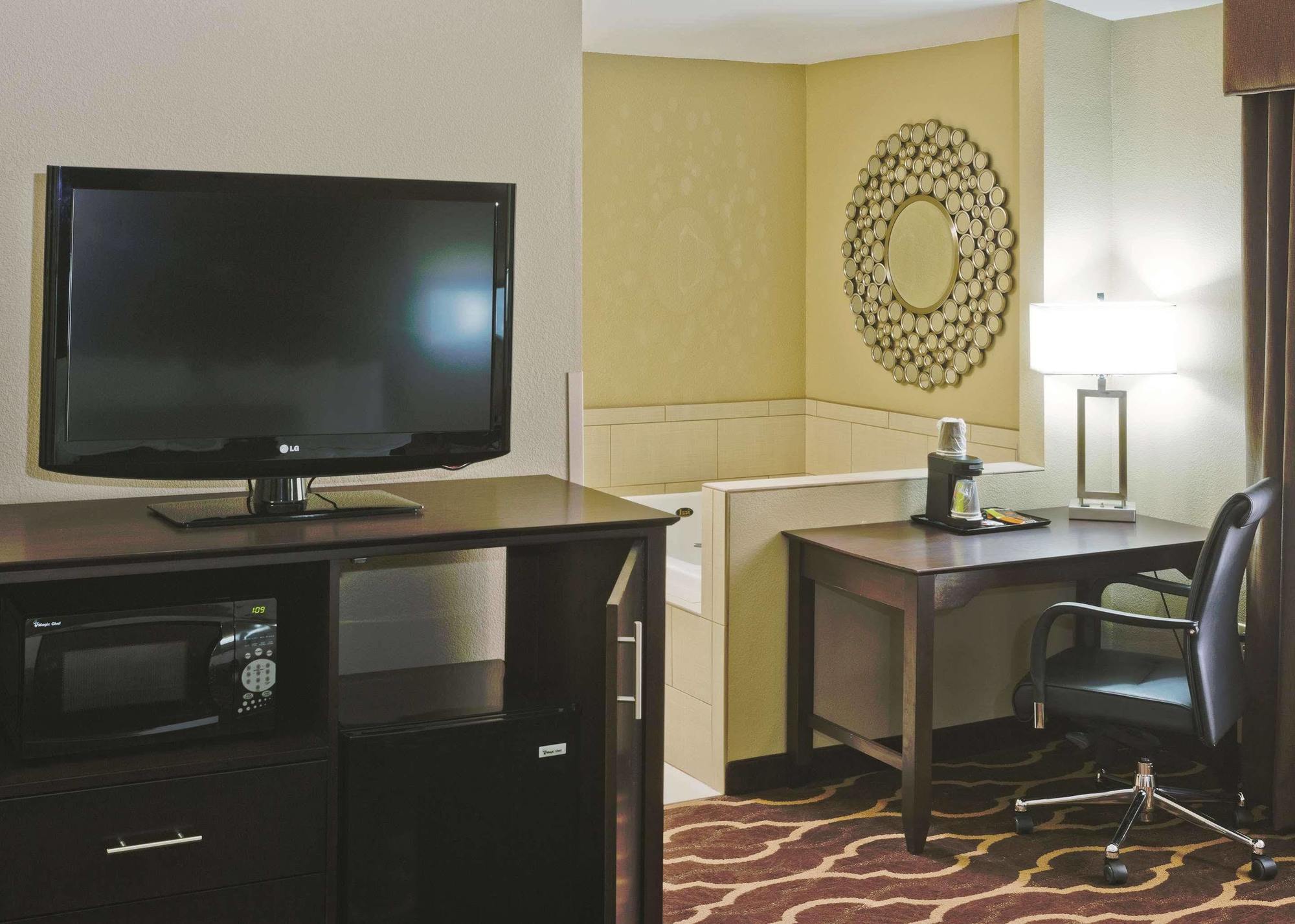 La Quinta Inn & Suites By Wyndham Lv Tropicana Stadium Las Vegas Dış mekan fotoğraf