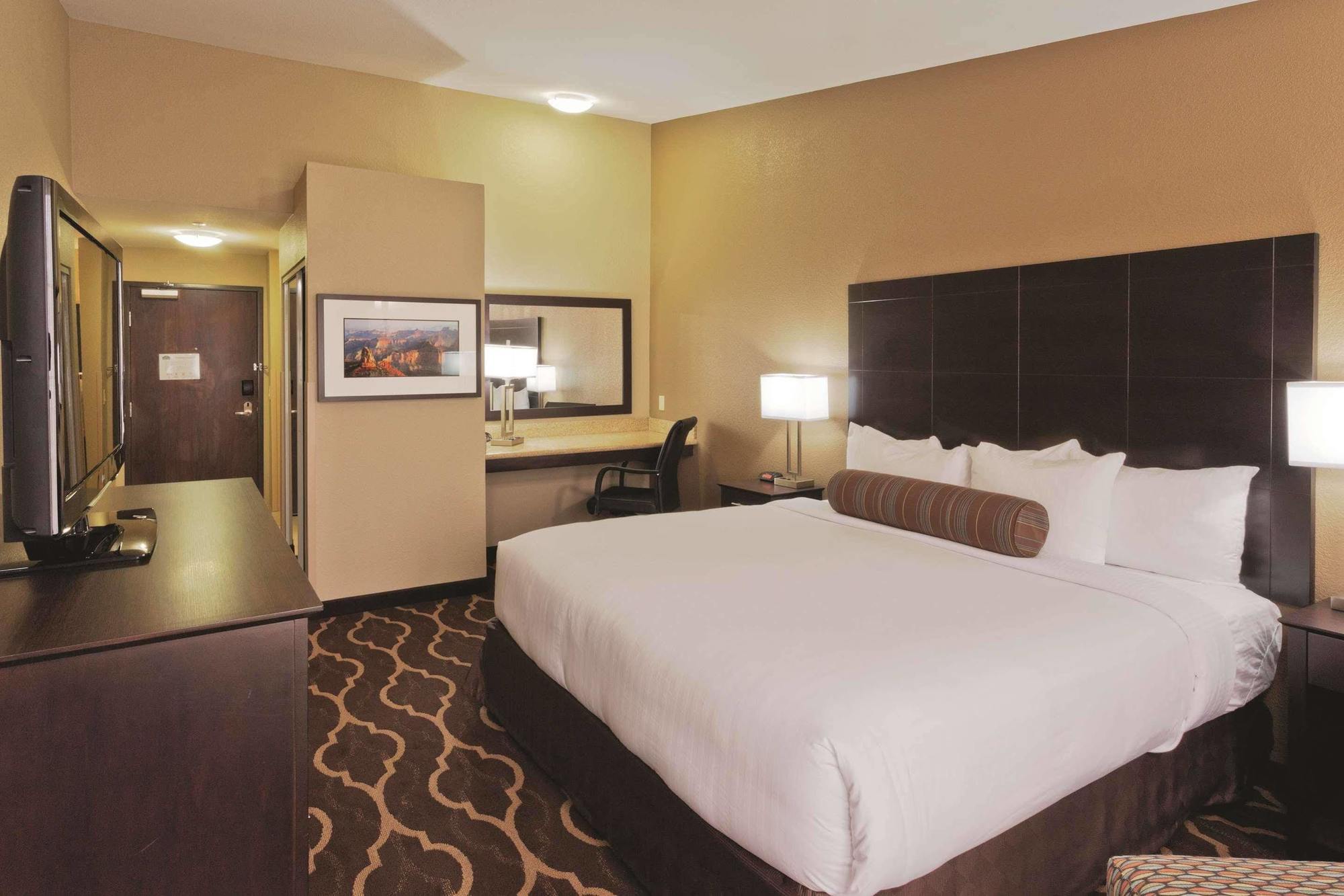 La Quinta Inn & Suites By Wyndham Lv Tropicana Stadium Las Vegas Dış mekan fotoğraf